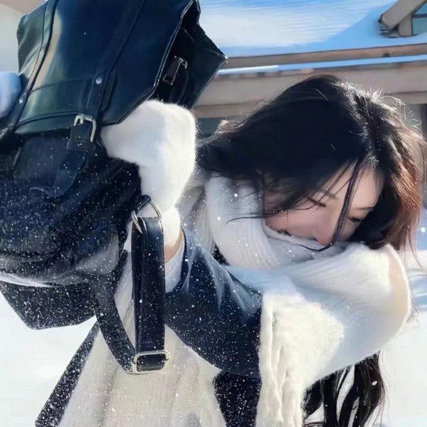 以遇刺为生的女人